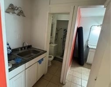 733 S San Jacinto - Photo Thumbnail 5