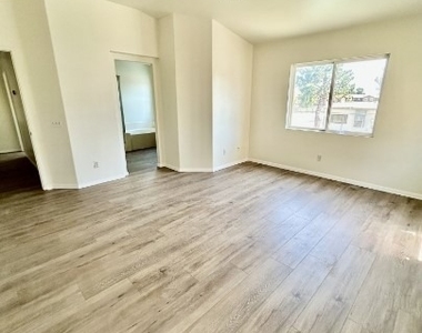 209 Avenida San Miguel - Photo Thumbnail 18