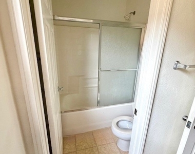 209 Avenida San Miguel - Photo Thumbnail 8