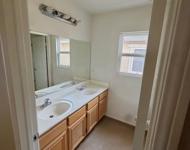 209 Avenida San Miguel - Photo Thumbnail 9