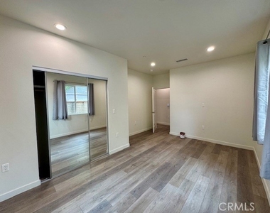 5630 Beck Avenue - Photo Thumbnail 11