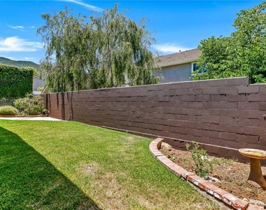 221 Acacia Lane - Photo Thumbnail 34