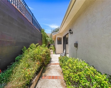 221 Acacia Lane - Photo Thumbnail 31