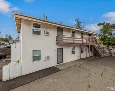 5863 Whitnall - Photo Thumbnail 11