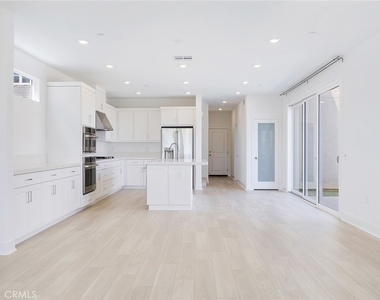 27398 Fox Den Place - Photo Thumbnail 7
