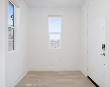 27398 Fox Den Place - Photo Thumbnail 4