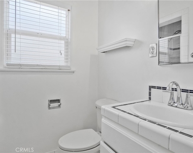 2615 W 179th - Photo Thumbnail 8