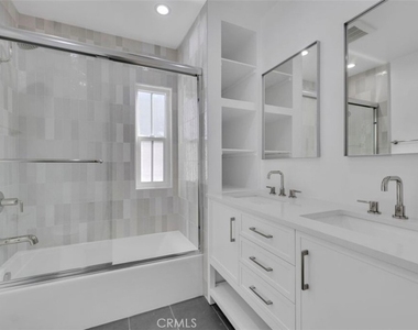 451 30th Street - Photo Thumbnail 14