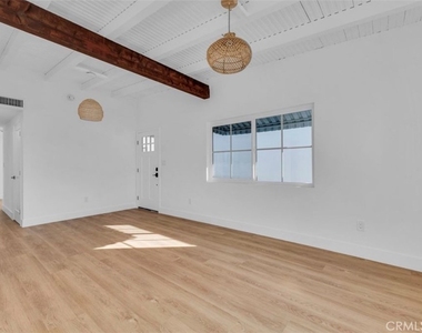 451 30th Street - Photo Thumbnail 6