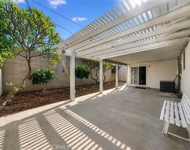 912 W Hill - Photo Thumbnail 35