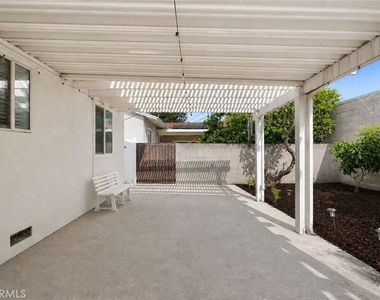 912 W Hill - Photo Thumbnail 34