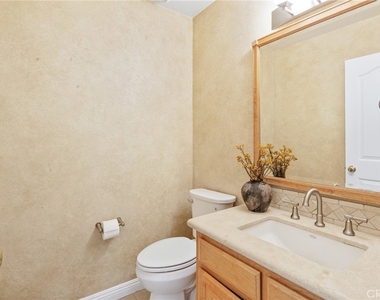 30216 Matisse - Photo Thumbnail 32
