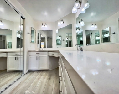 24 Pony Lane - Photo Thumbnail 9