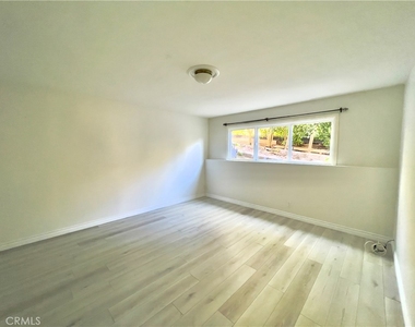24 Pony Lane - Photo Thumbnail 13