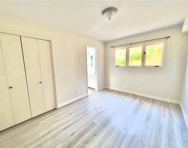 24 Pony Lane - Photo Thumbnail 11