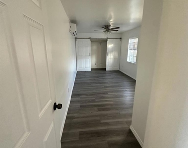 4602 Cherokee Avenue - Photo Thumbnail 4