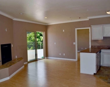 346 Metropole Avenue - Photo Thumbnail 2