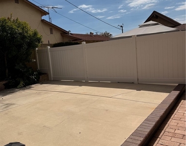 136 N Tiana Lane - Photo Thumbnail 10