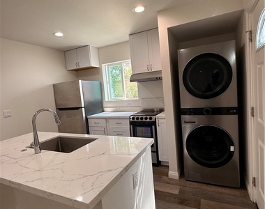 136 N Tiana Lane - Photo Thumbnail 5