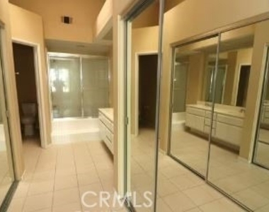 72 Cartier Aisle - Photo Thumbnail 14