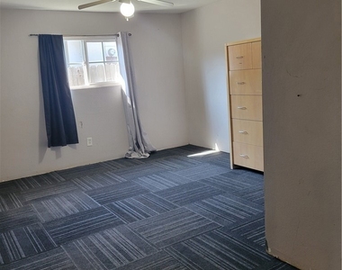 7912 1/2 Glencoe Drive - Photo Thumbnail 1