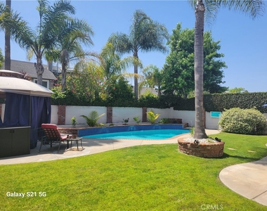 21171 B Lochlea Lane - Photo Thumbnail 17