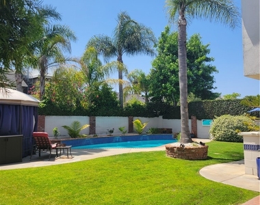 21171 B Lochlea Lane - Photo Thumbnail 14