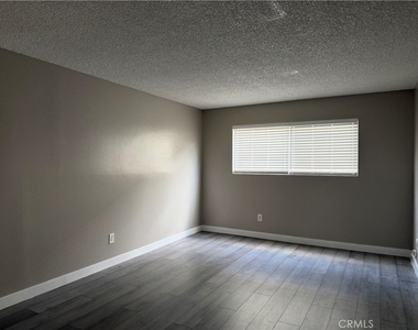 619 S Cypress - Photo Thumbnail 12