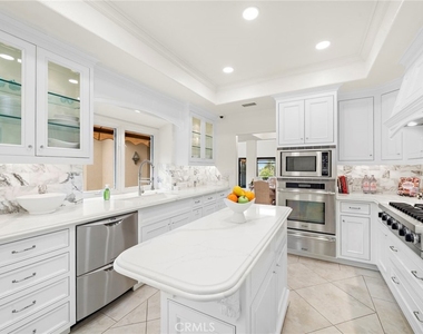 15 Sea Cove - Photo Thumbnail 10