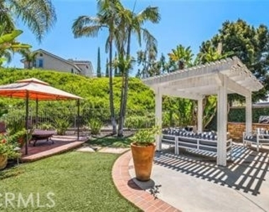 19 Royalston - Photo Thumbnail 23