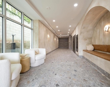 2501 State Street - Photo Thumbnail 20