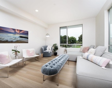 2501 State Street - Photo Thumbnail 2