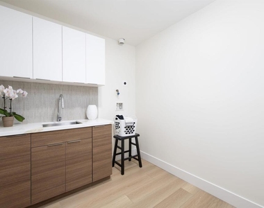 2501 State Street - Photo Thumbnail 15