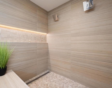 2501 State Street - Photo Thumbnail 12