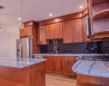 2018 Oakdale Avenue - Photo Thumbnail 4