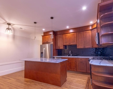 2018 Oakdale Avenue - Photo Thumbnail 1