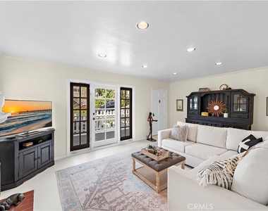 283 Fairview Street - Photo Thumbnail 2