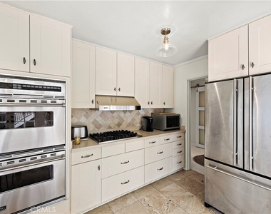 283 Fairview Street - Photo Thumbnail 9