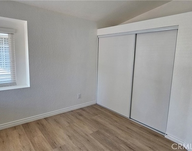 14301 Hillcrest - Photo Thumbnail 5