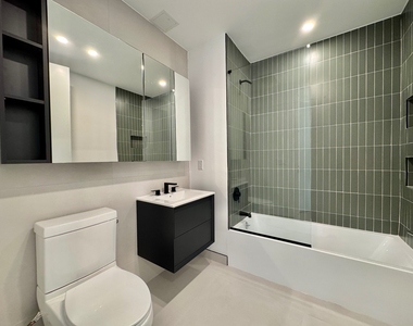 527 Grand Avenue - Photo Thumbnail 5
