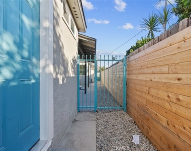 6661 1/2 Beck Avenue - Photo Thumbnail 20