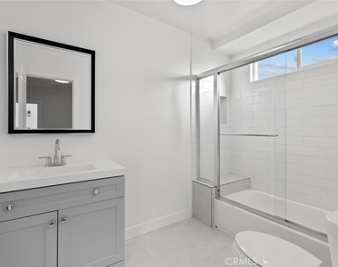 6661 1/2 Beck Avenue - Photo Thumbnail 19