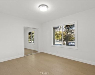 6661 1/2 Beck Avenue - Photo Thumbnail 10
