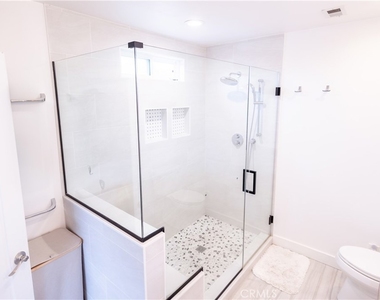 11144 Jerry Place - Photo Thumbnail 14
