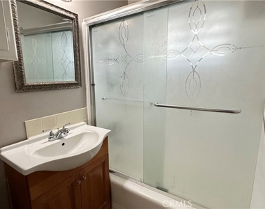 4304 W 5th - Photo Thumbnail 6