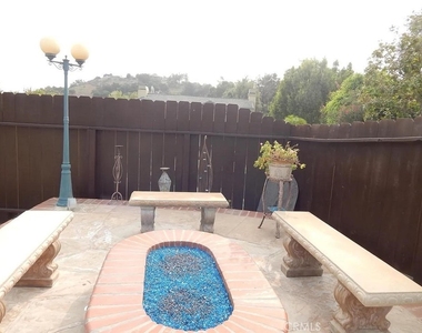 3028 Wauneta - Photo Thumbnail 5