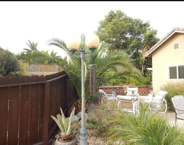 3028 Wauneta - Photo Thumbnail 13