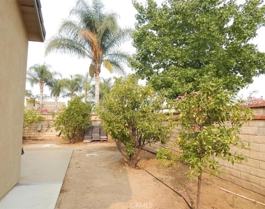 3028 Wauneta - Photo Thumbnail 4