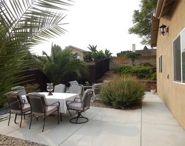 3028 Wauneta - Photo Thumbnail 2