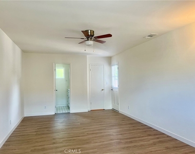 205 S 7th - Photo Thumbnail 9